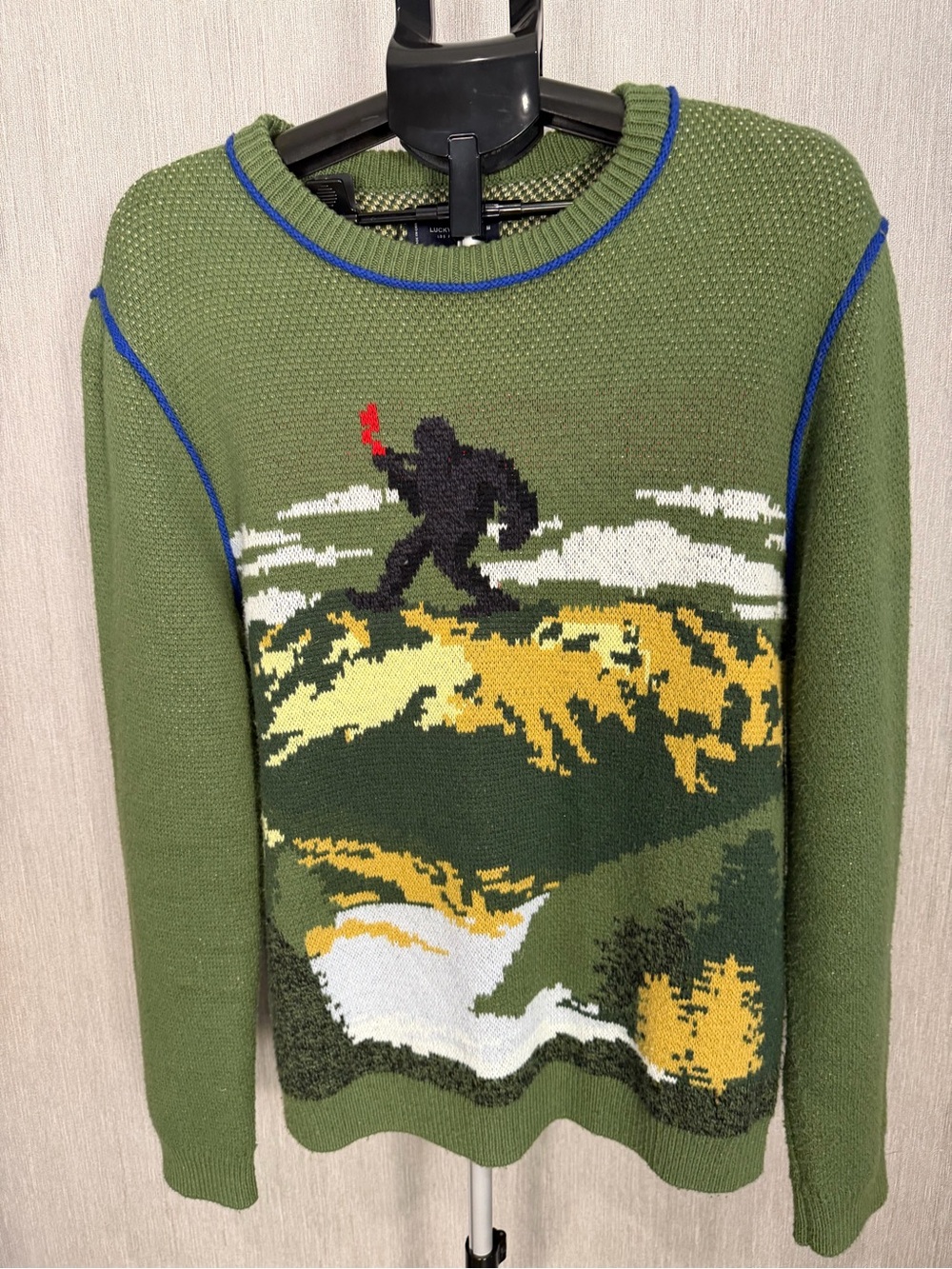 Lucky Brand Olive Scenic Big Foot Crewneck Sweater with Blue Trim Size Medium - Picture 16 of 16